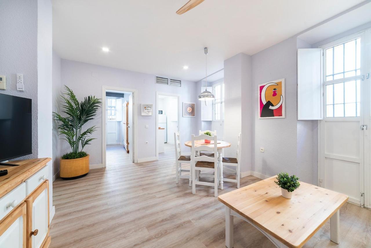Apartamentos Alfaqueque A Севілья Екстер'єр фото